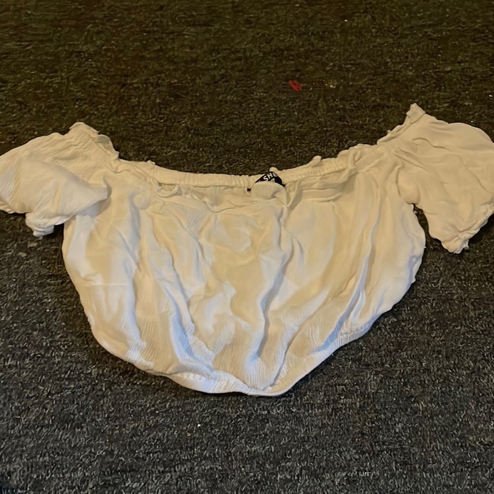 White off the shoulder crop top